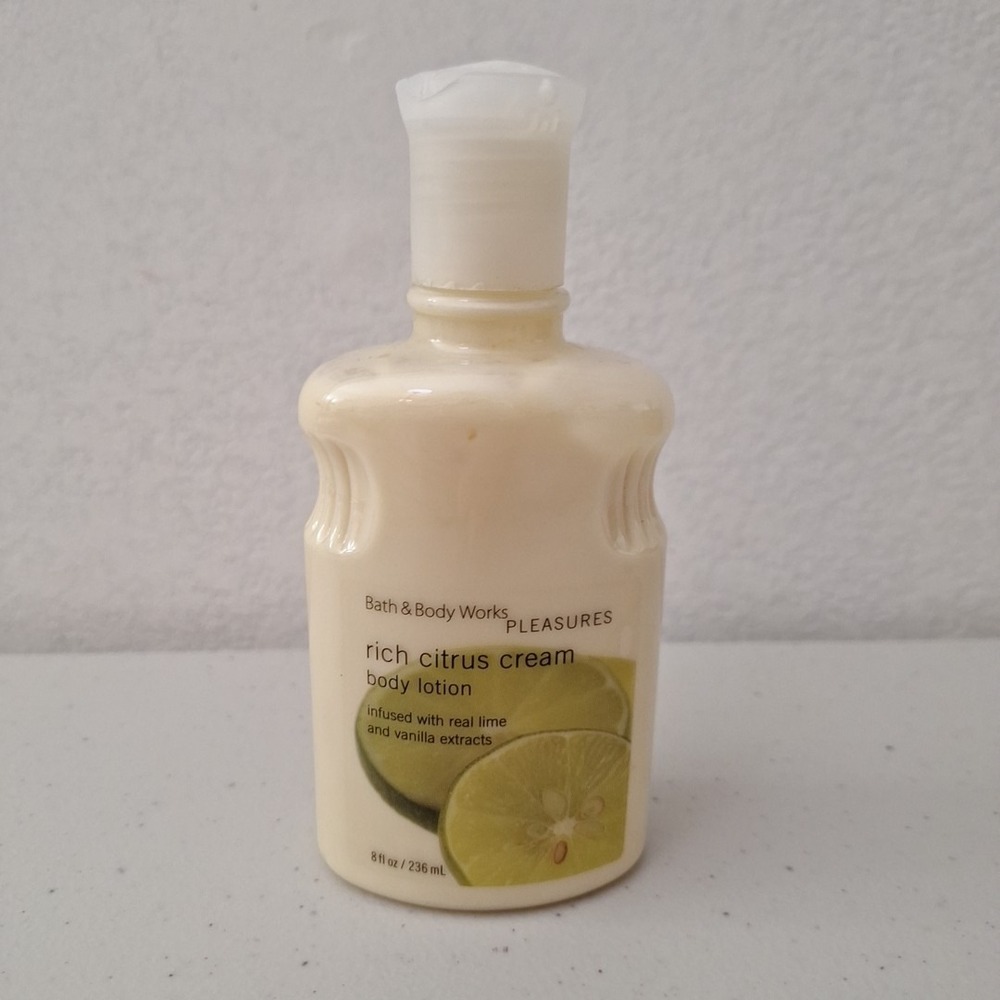 Bath & Body Work RICH CITRUS CREAM 8 oz Body Lotion Discontinued RETIRED